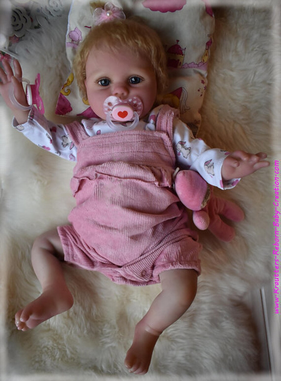 Zero Pam®️55 cm lebendige wiedergeborene Kleinkind-Babypuppen, handgeknüpftes goldenes Haar, 22 Zoll große wiedergeborene Babypuppe, weicher, kuscheliger Körper, realistisches Weihnachtsgeschenk für Neugeborene, Mädchen