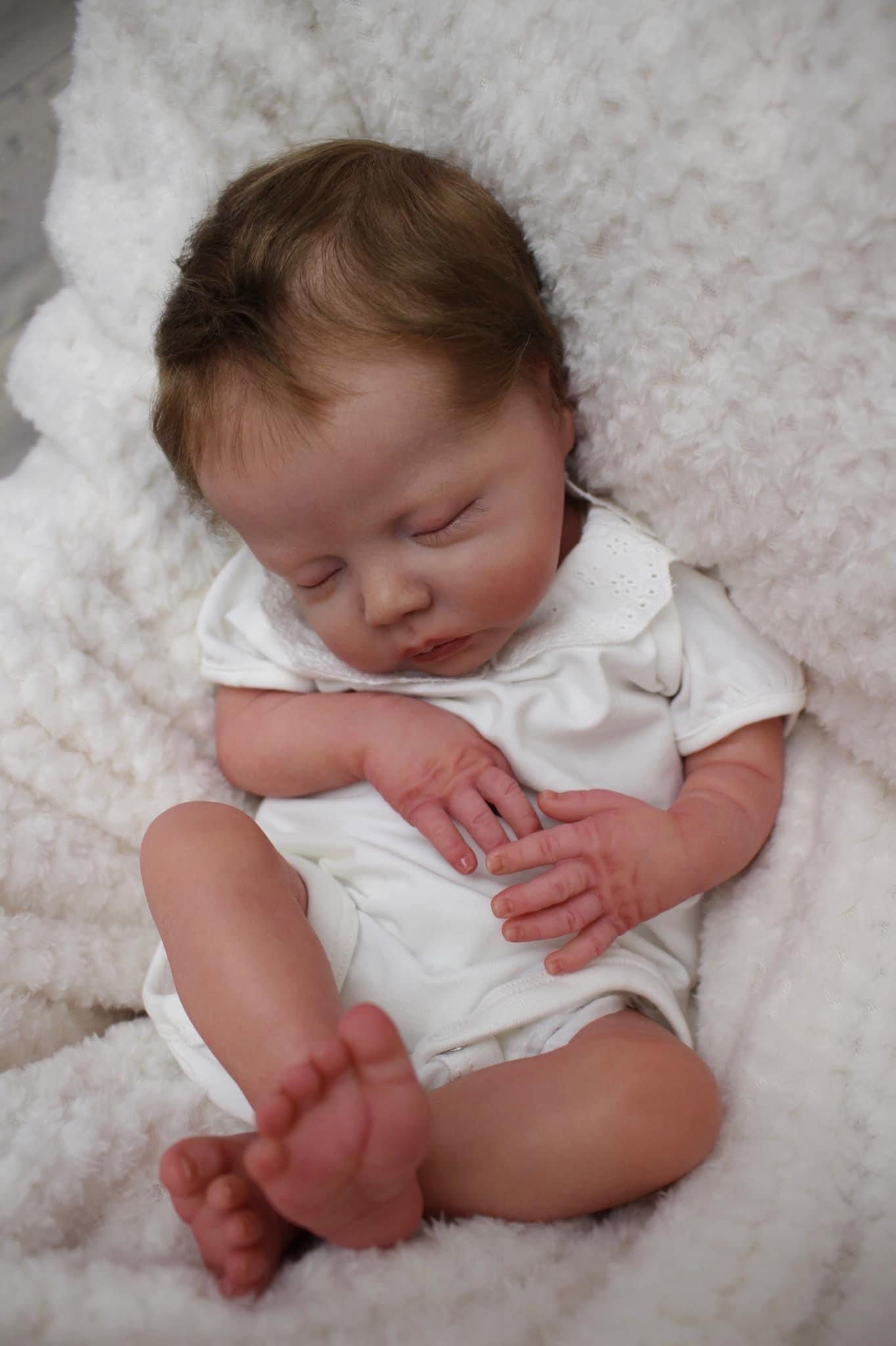 Zero Pam®️Handmade Reborn Dolls That Look Real 18 inch Lifelike Reborn Baby Dolls with Hand-rooted Brown Hair For Age 3+