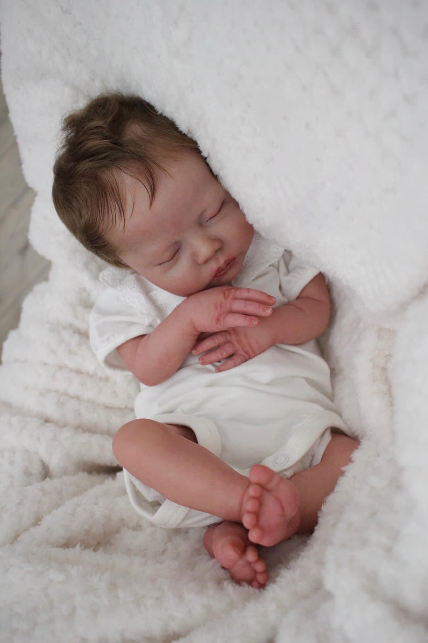 Zero Pam®️Handmade Reborn Dolls That Look Real 18 inch Lifelike Reborn Baby Dolls with Hand-rooted Brown Hair For Age 3+