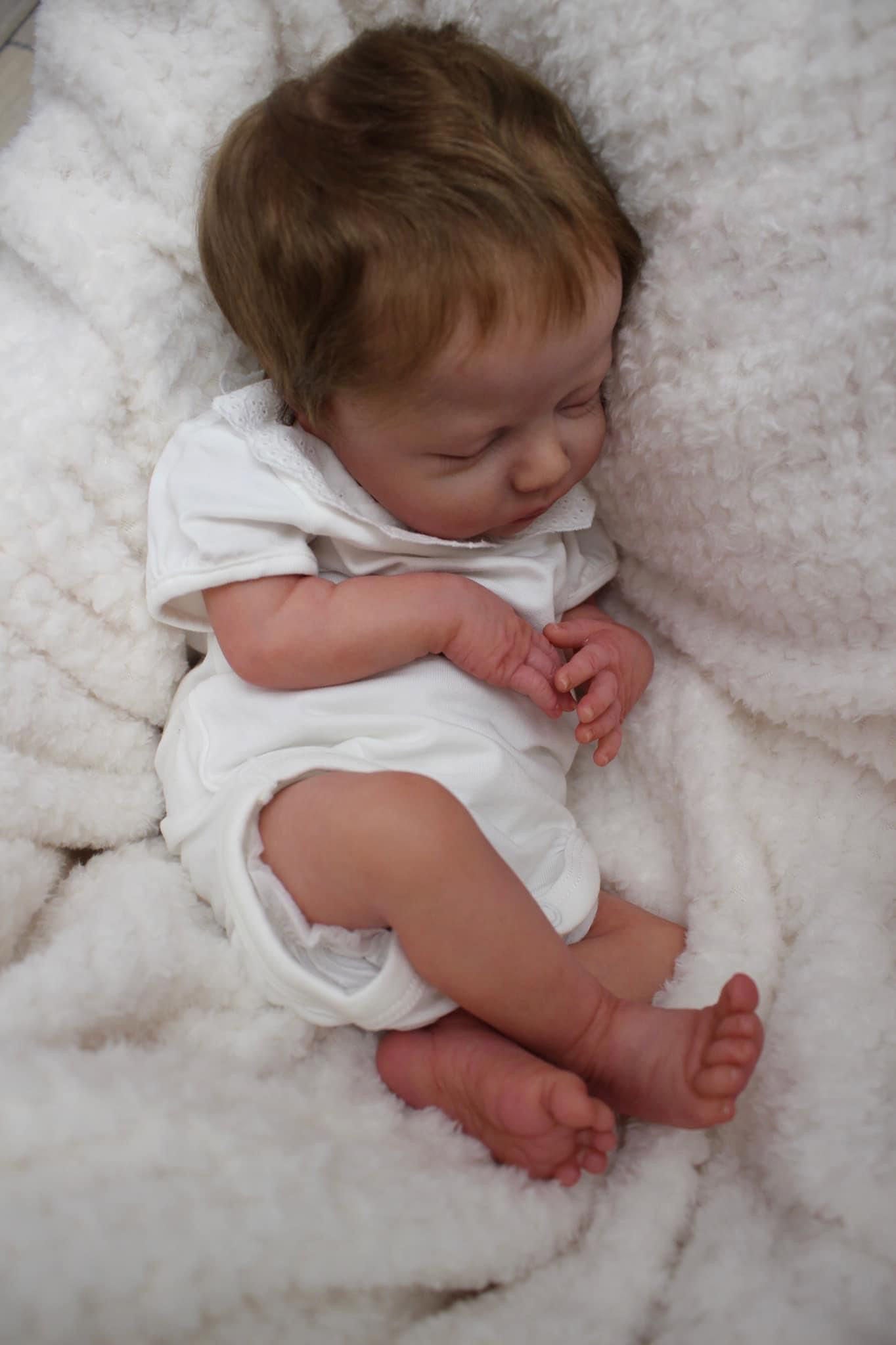 Zero Pam®️Handmade Reborn Dolls That Look Real 18 inch Lifelike Reborn Baby Dolls with Hand-rooted Brown Hair For Age 3+