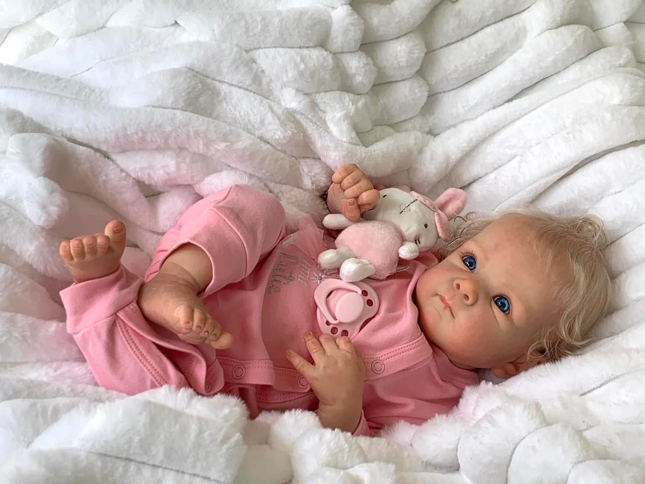 Zero Pam®️18 Inches Newborn Baby Dolls 45CM Lifelike Real Looking Reborn Baby Dolls with Hand-rooted Gold Hair Soft Cloth Body